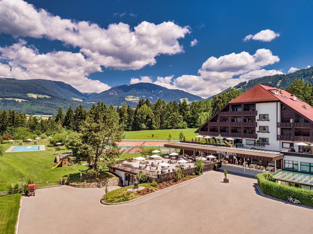 Royal Hotel Hinterhuber ริสโคเน ภายนอก รูปภาพ